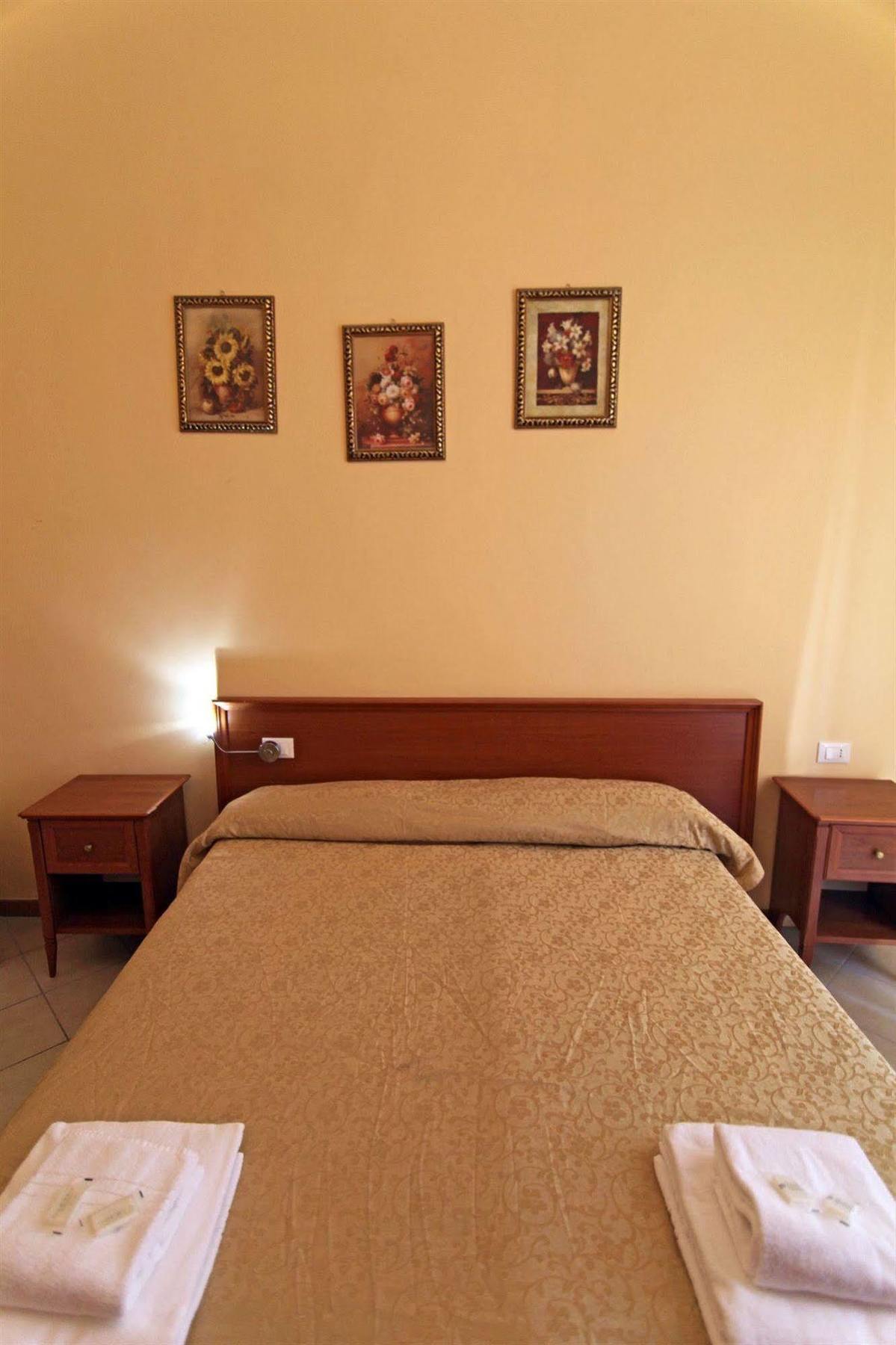 Stella Elsa Hotel Rome Bagian luar foto